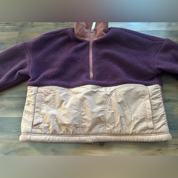 Fabletics Mallory Fleece Pullover – Plum & Mauve – Size M - Picture 11 of 12